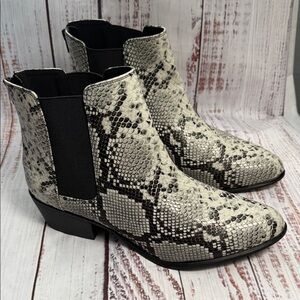 Esprit Leather Snakeskin Pattern Ankle Boots 11
